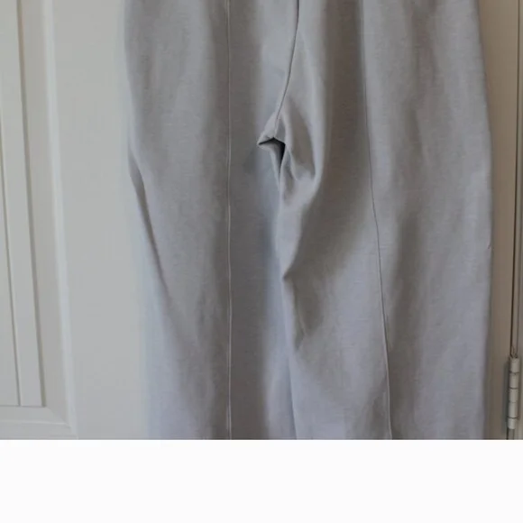 Old Navy Active Light Gray Wide Leg Pants Dynamic Fleece High Rise - Picture 3 of 4